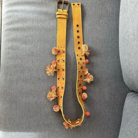 Sportmax MaxMara Beige Suede Belt w/ Grommets & Tassels - Picture 1 of 9